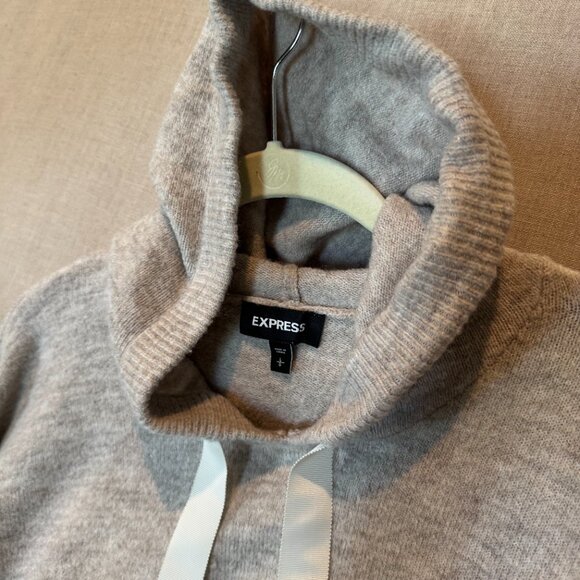 Express Women’s Beige Knit Hoodie Sweater Size Large Cozy Neutral Pullover Large - Picture 2 of 7